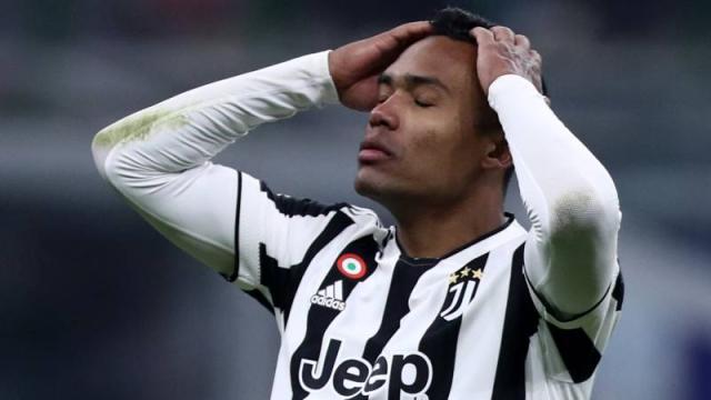 1642043980480059511.jpg Big-mistake-Sandro-in-the-final-phase-of-extension-gives.jpg